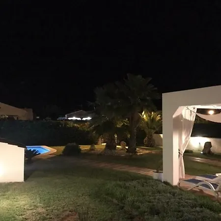 Chalet Con Piscina Prázdninový dům