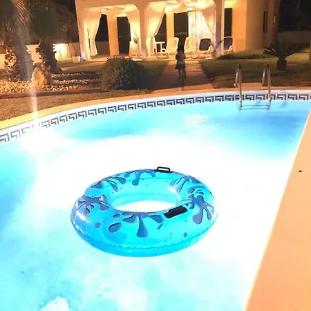 Chalet Con Piscina Holiday home